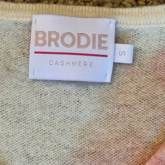 Brodie Fine Cashmere Multicolor Tie Dye Short Sleeve Sweater | Size Small - Picture 4 of 7